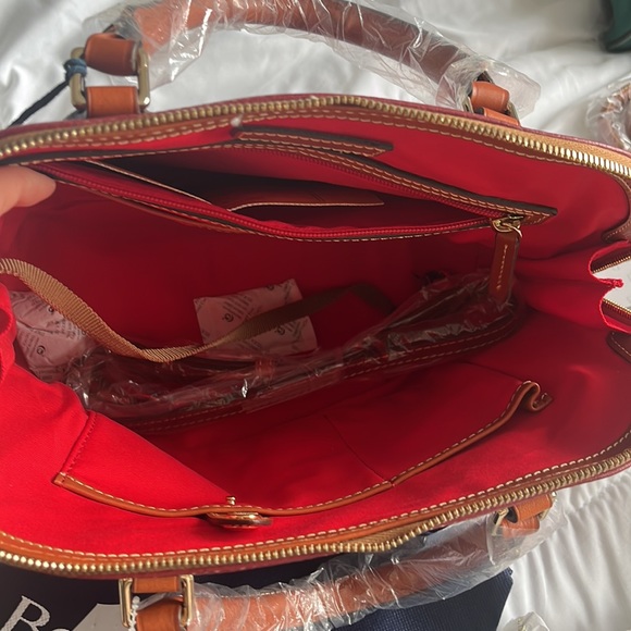 NWT $279 Dooney & Bourke Pebble Grain Zip Zip Satchel in Bordeaux - Picture 14 of 17